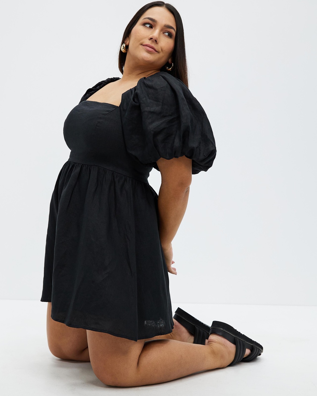 Puff Ball Linen Dress