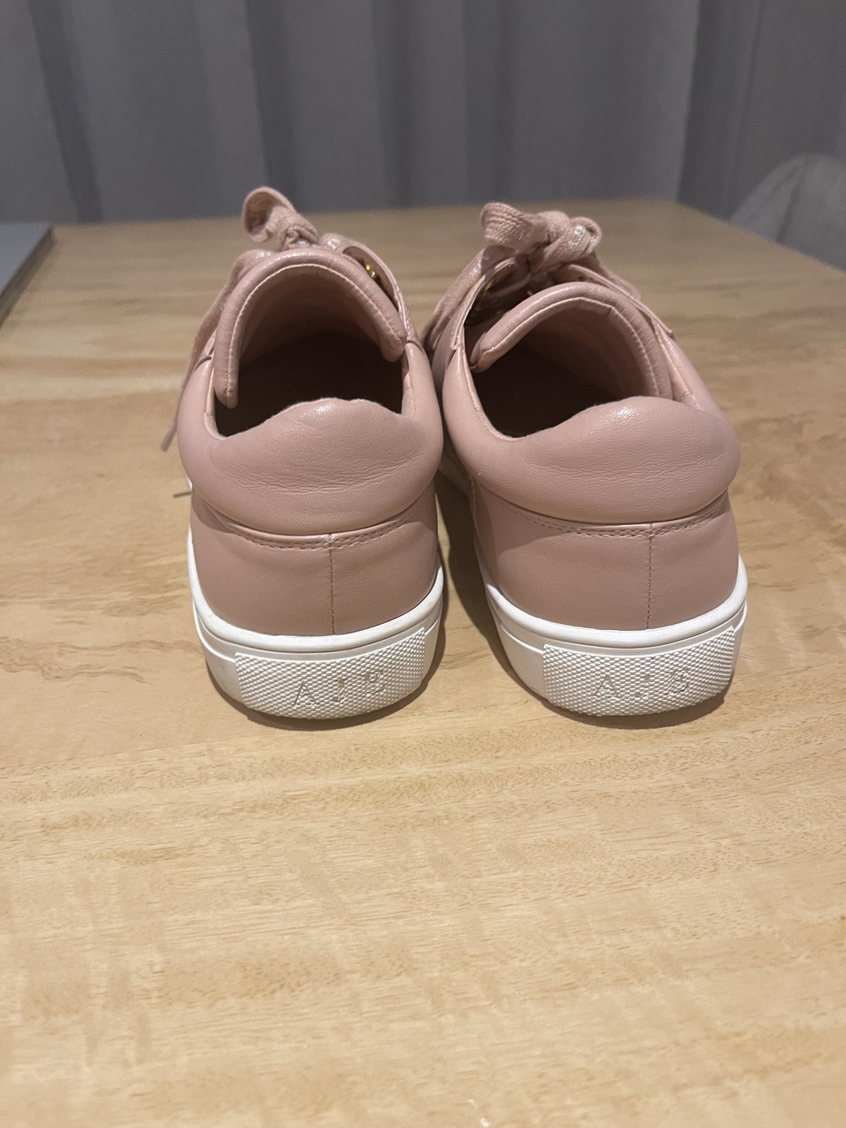 Hazel Sneakers Sz 41