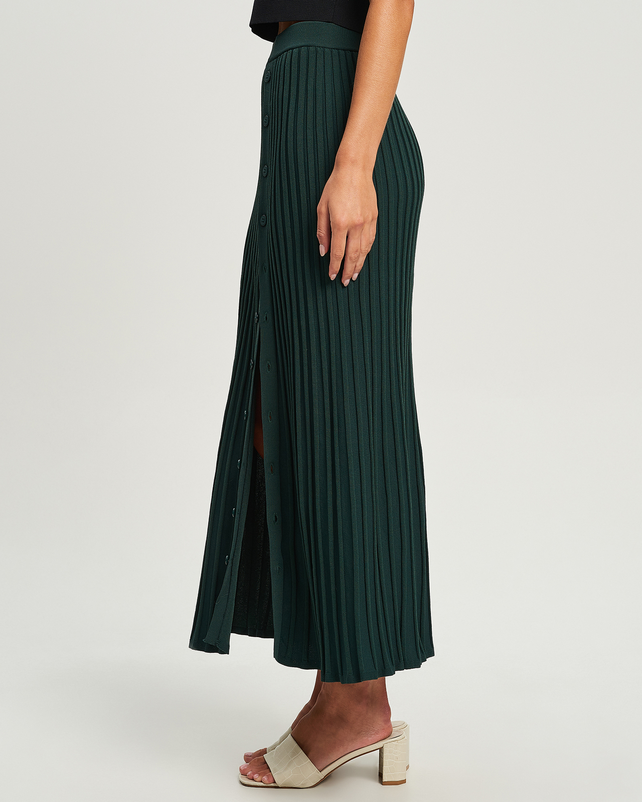Pleated Knit Skirt