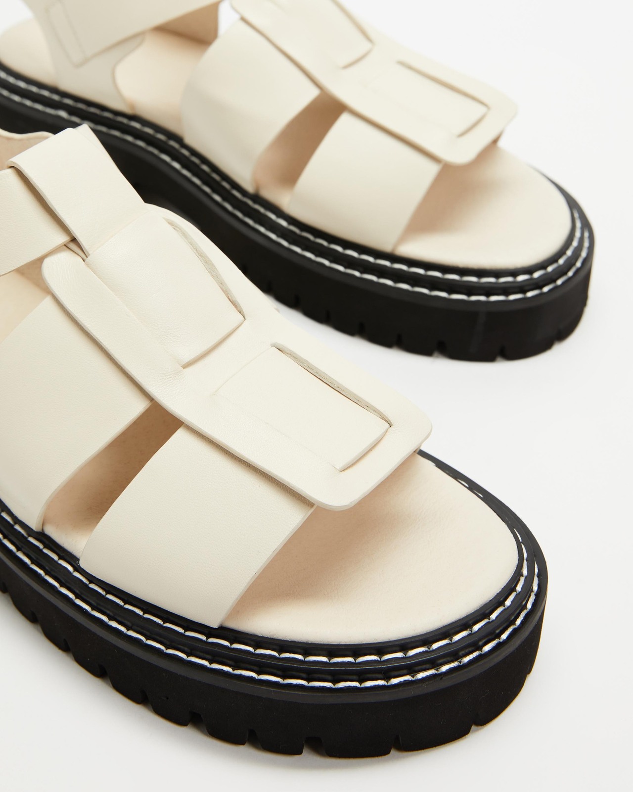 Chunky Fisherman Sandals