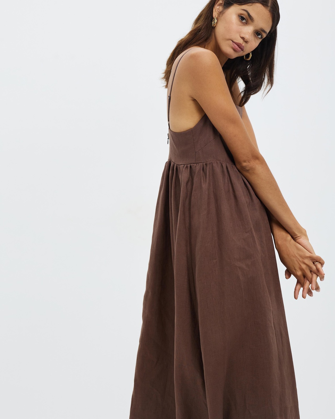 AERE Relaxed Square Neck Linen Dress - AirRobe display picture 1