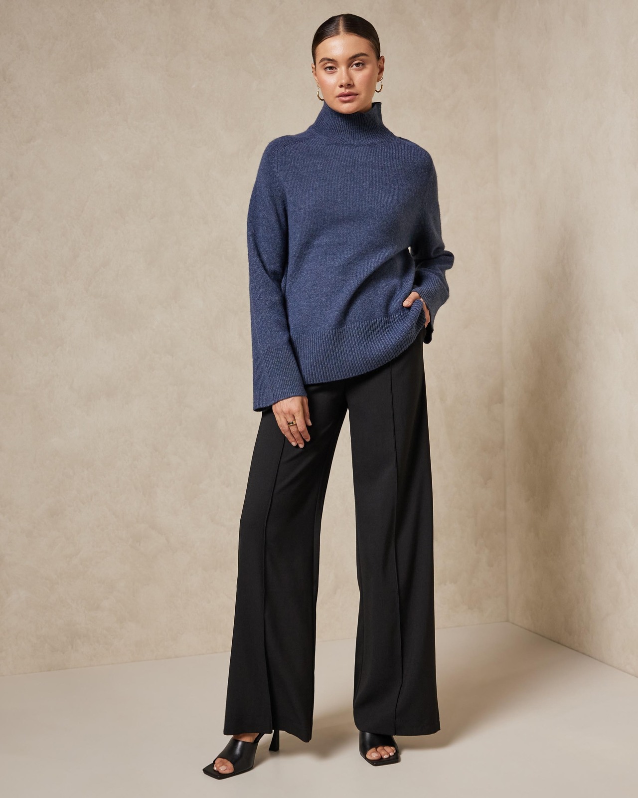 Roll Neck Wool Knit Jumper AirRobe