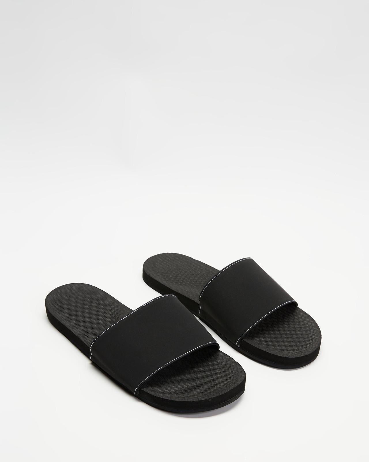 ESSENTLS Slides - Men's