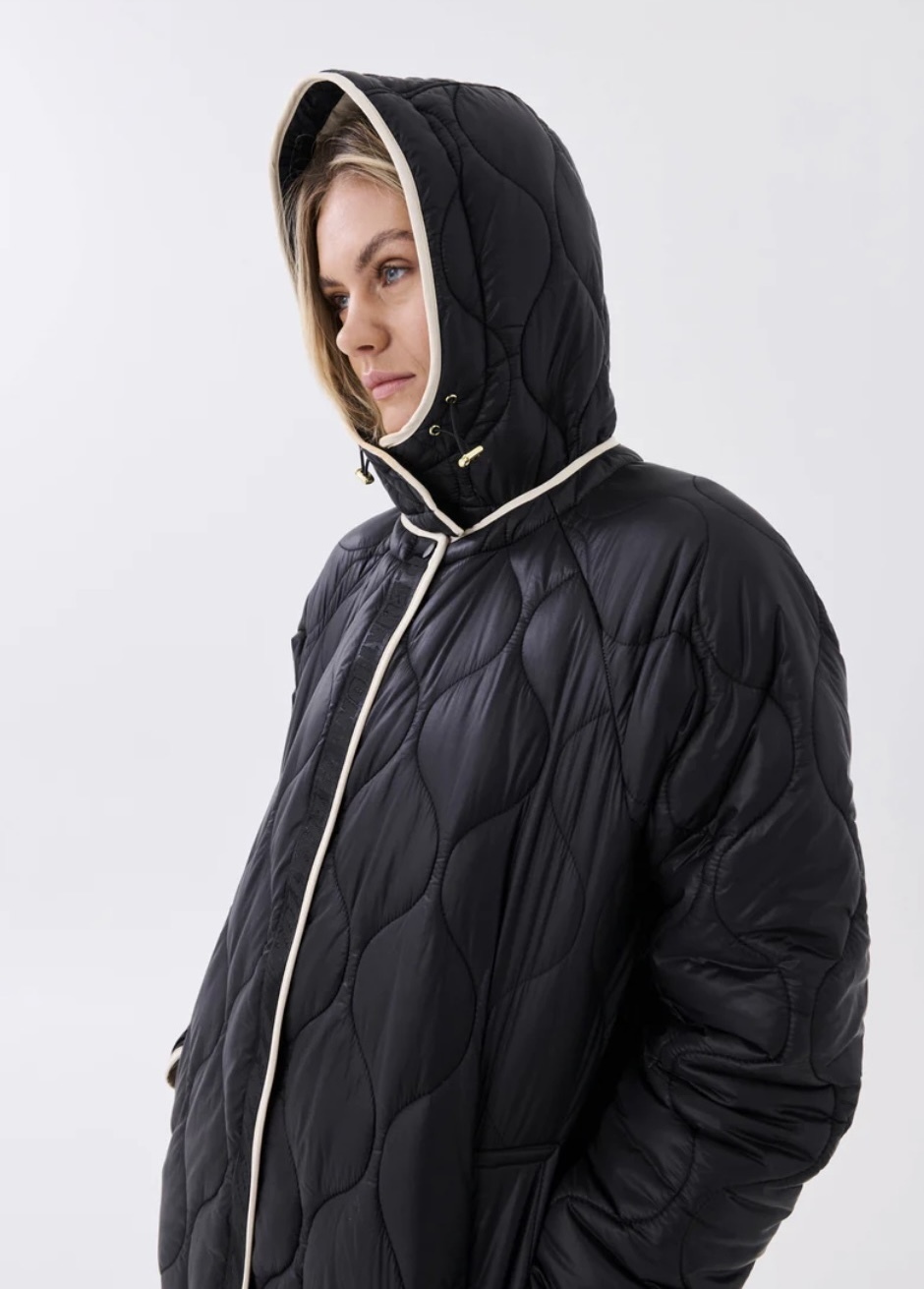 Hudson Puffer Jacket (Medium) AirRobe