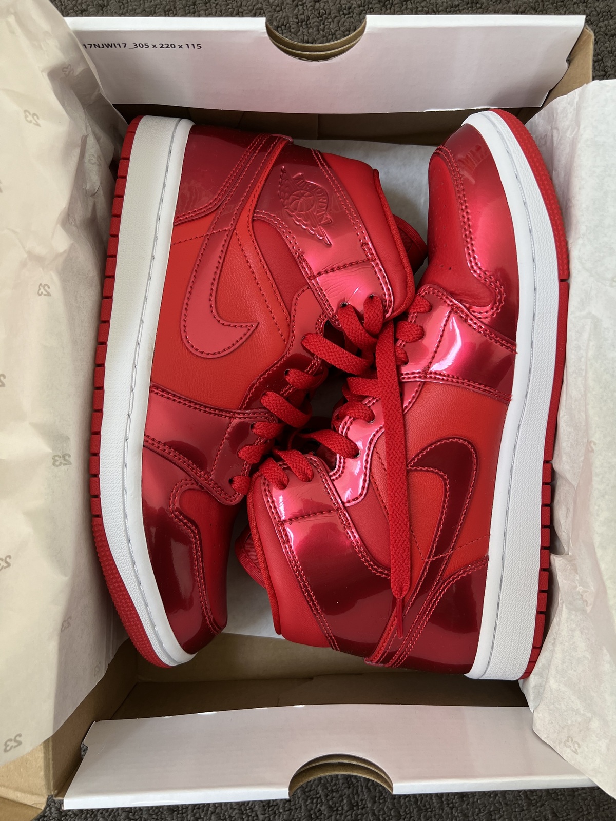 Air Jordan mid 1 SE pomegranate 