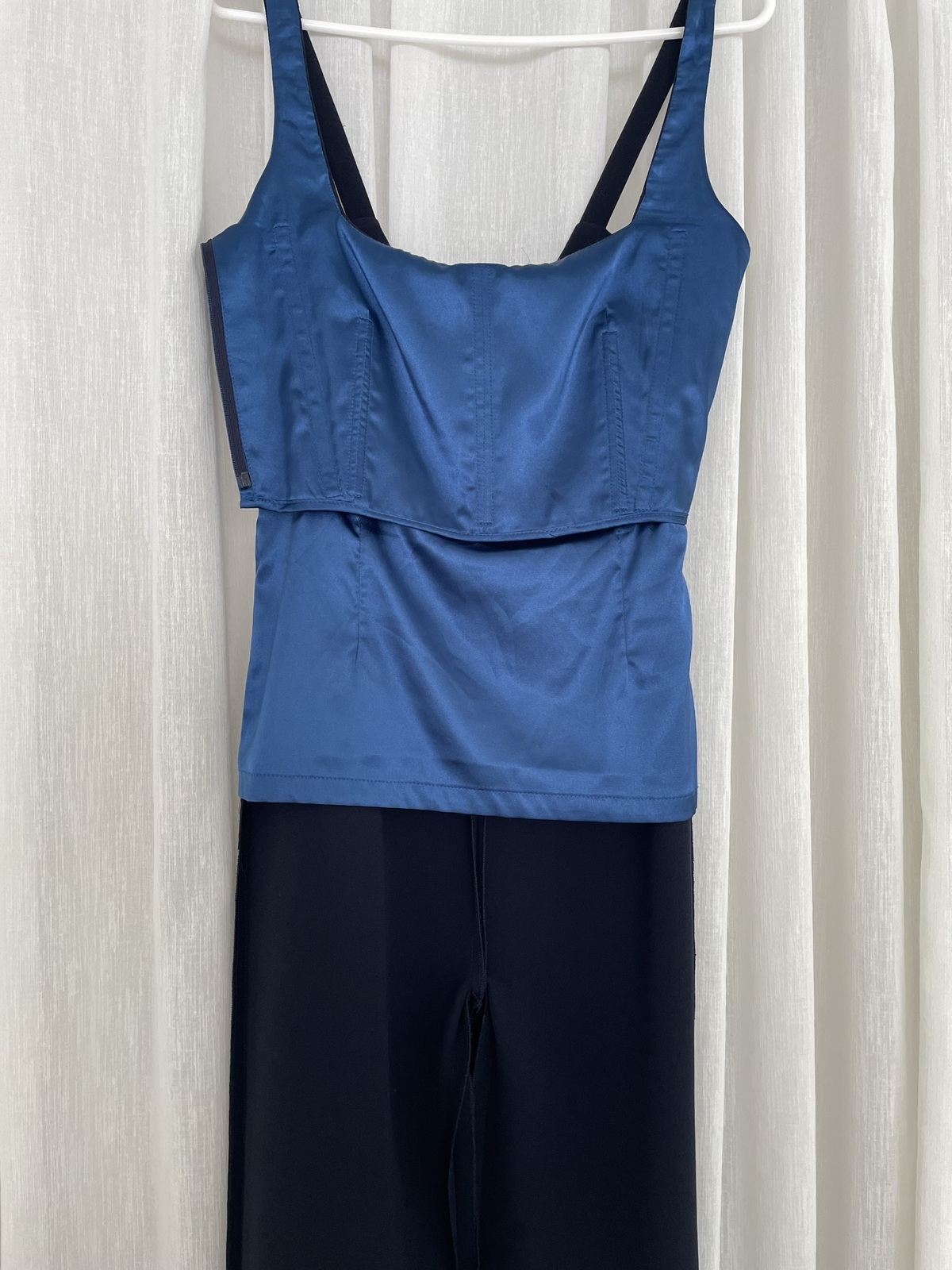 London Jumpsuit. US 4