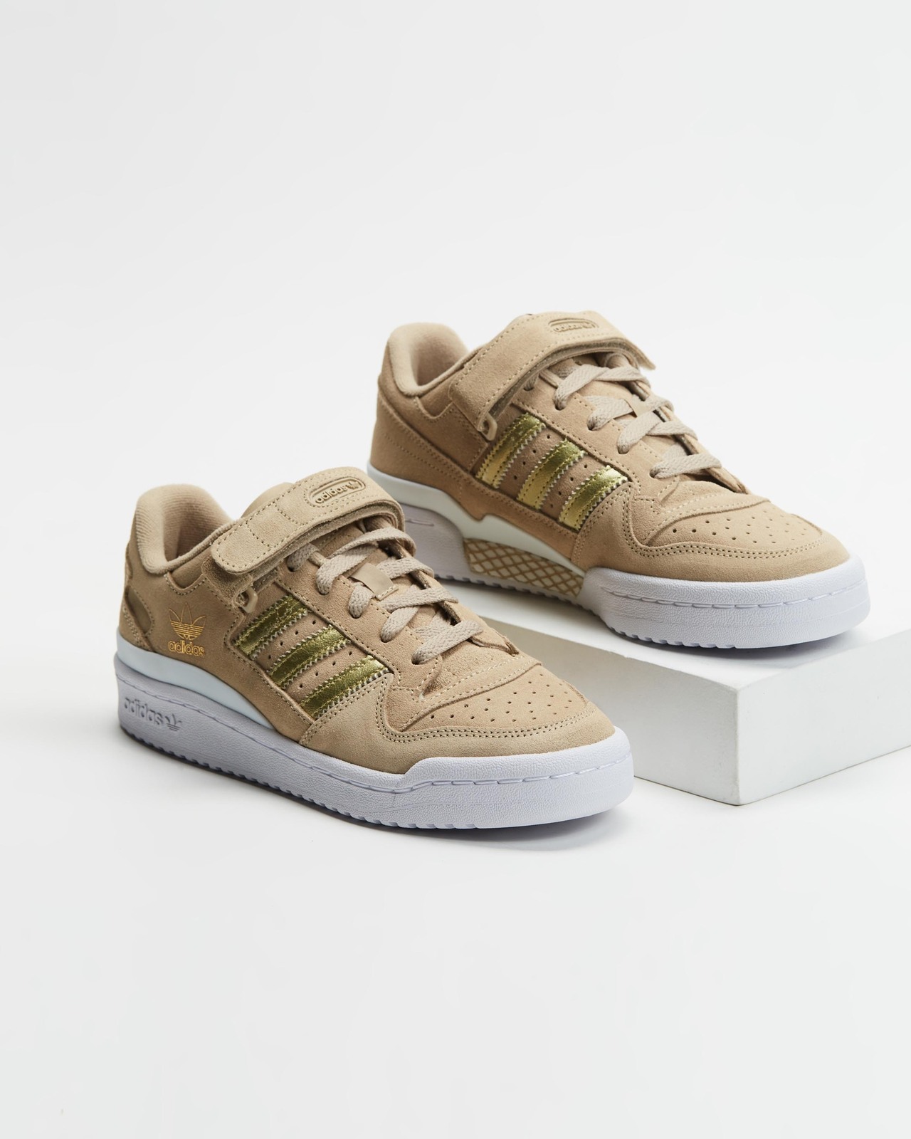 Forum Low - Women's
