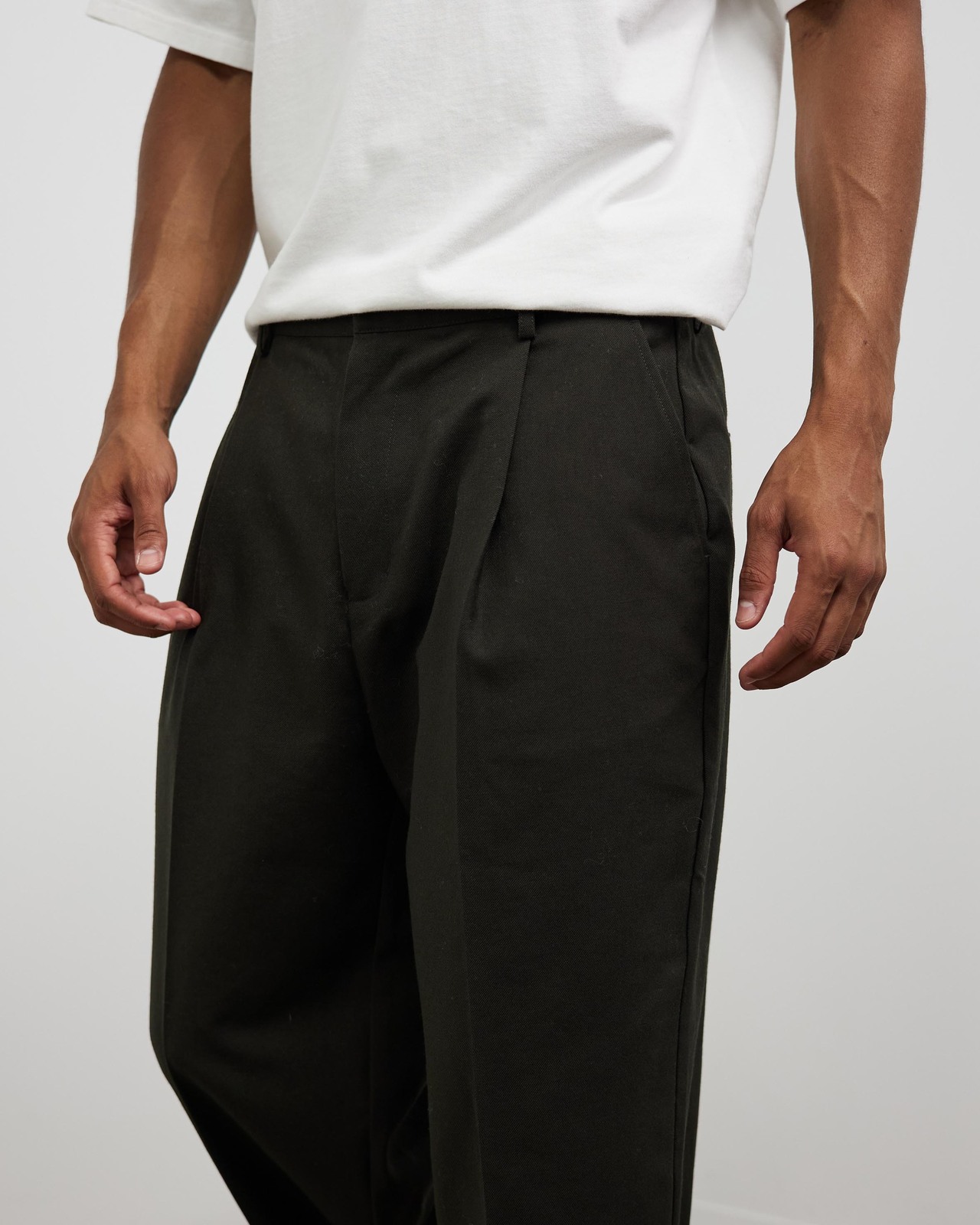 Eliot Organic Cotton Relaxed Straight Fit Trousers