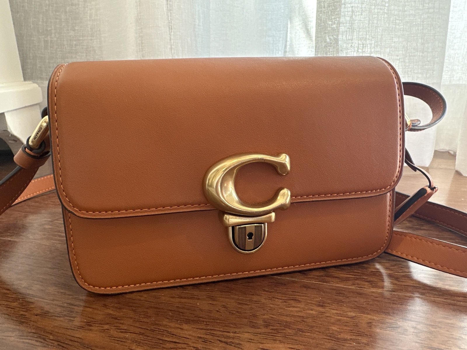Coach Glovetanned Leather Studio Shoulder Bag AirRobe