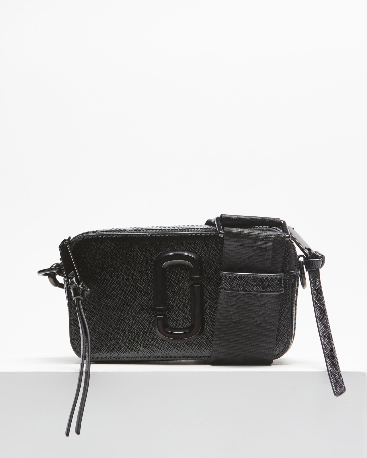 Snapshot DTM Cross Body Bag AirRobe