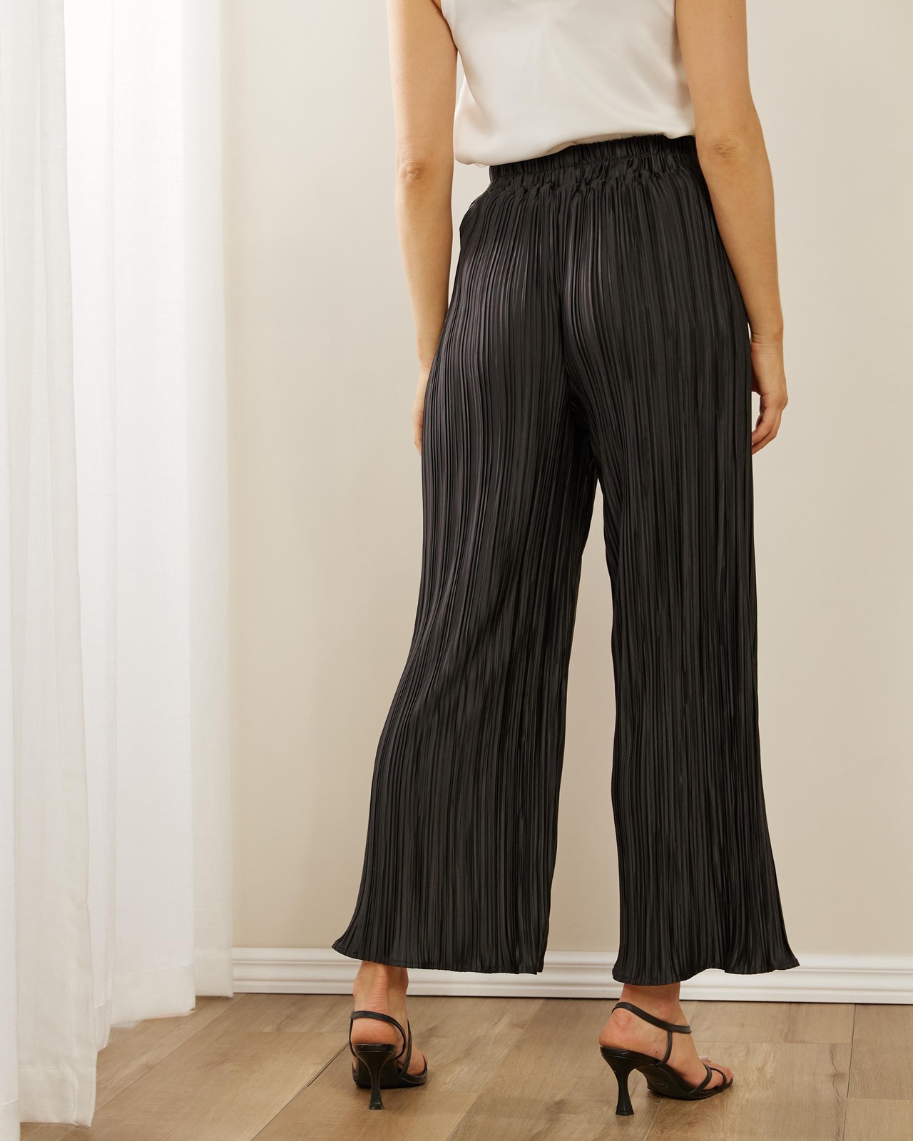 Cosette Plisse Crop Pants