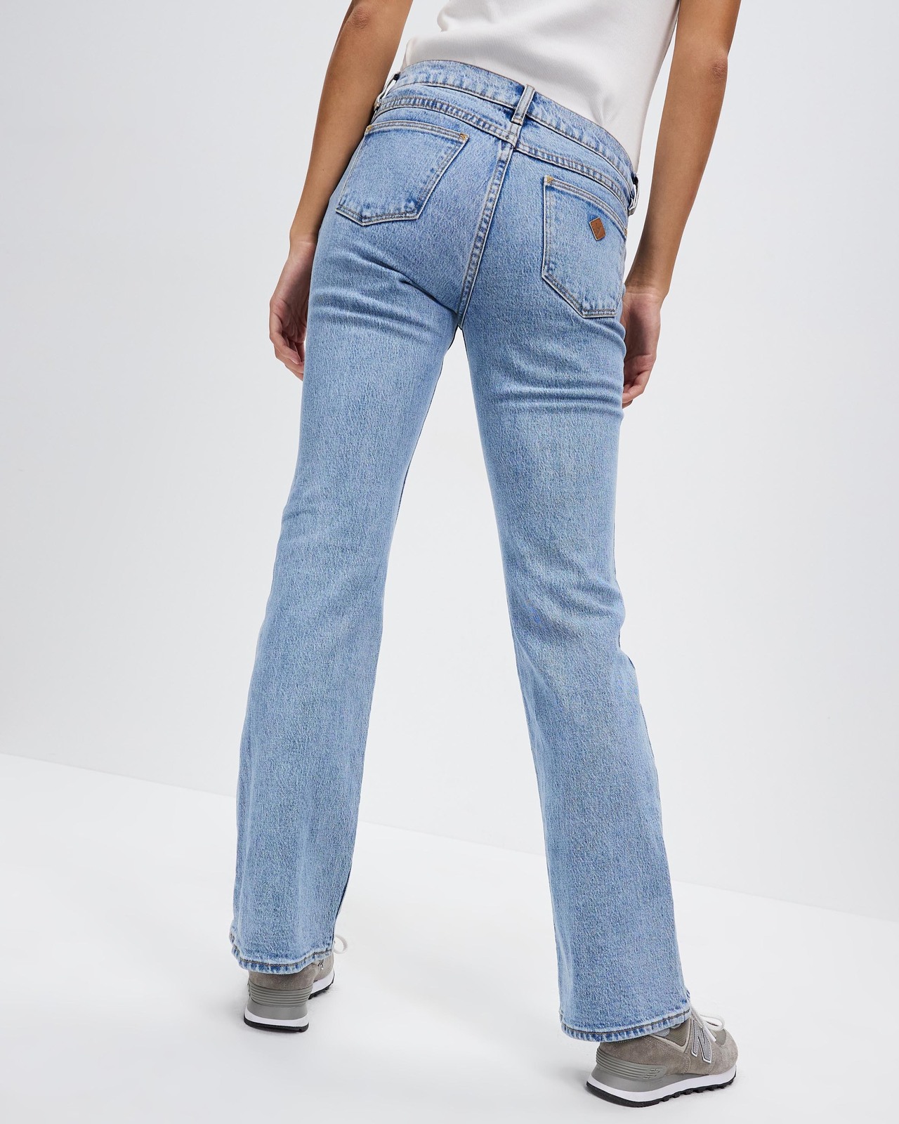 99 Low Boot Jeans
