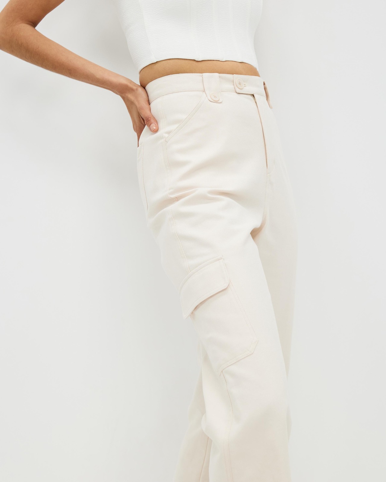 Straight Leg Pocket Detail Pants