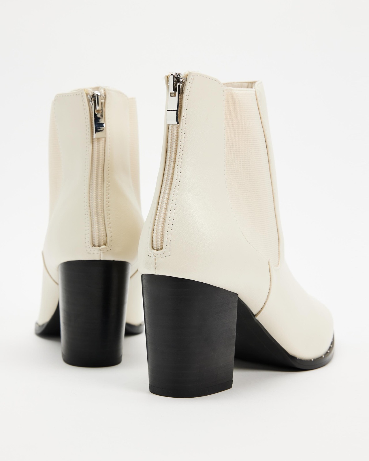 Zoya Ankle Boots