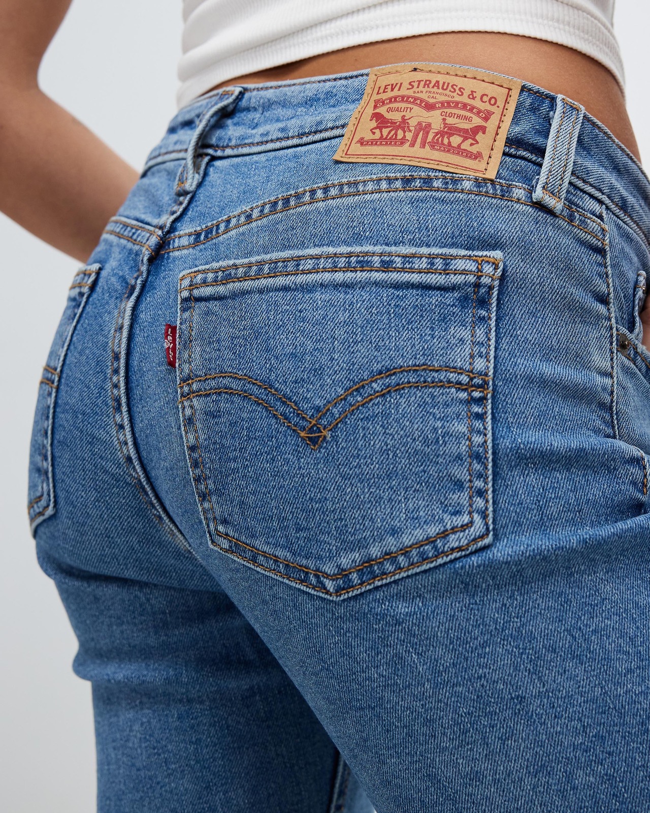 Superlow Boot Cut Jeans