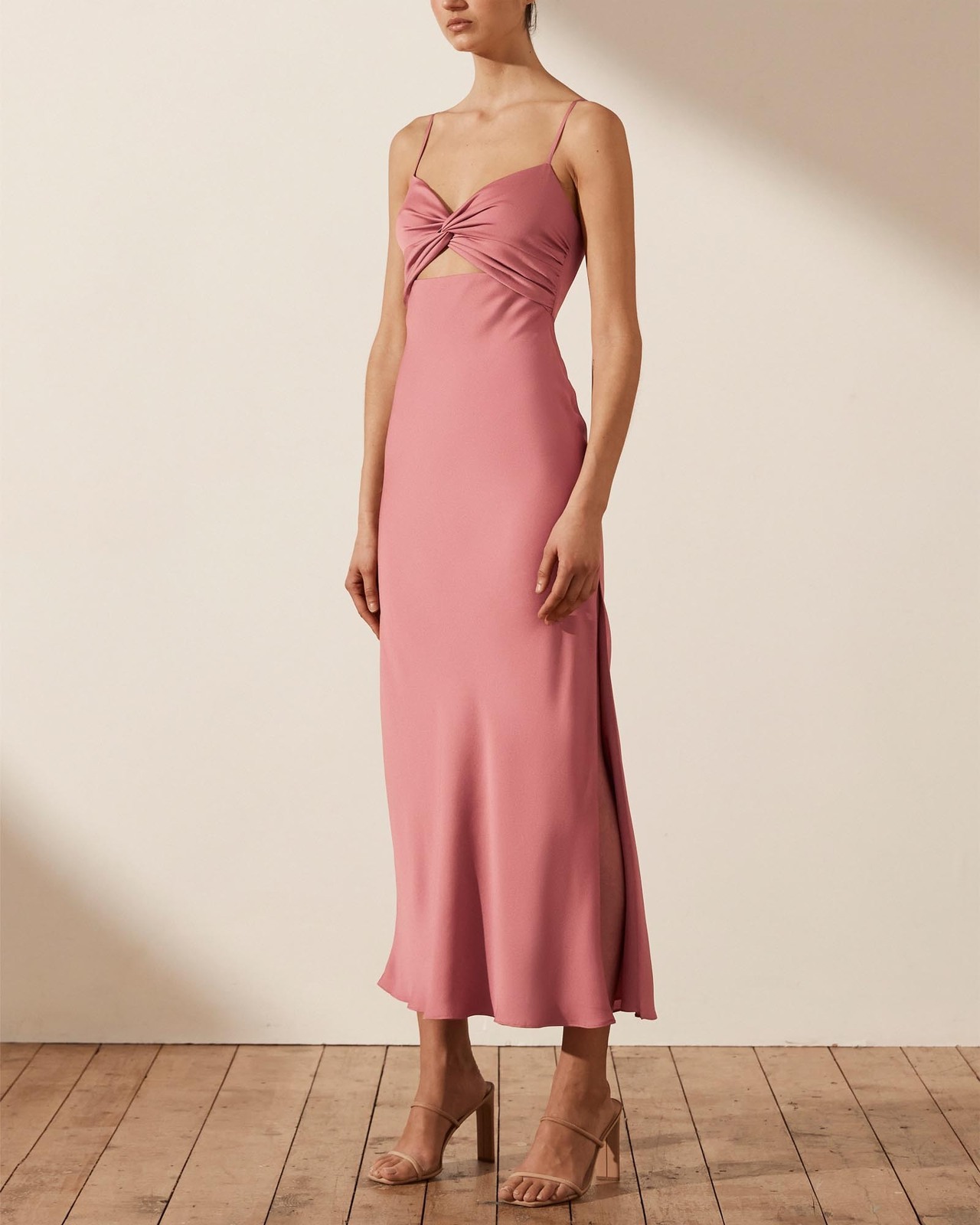 shona joy luxe twist front sleeveless midi dress Luxe Twist Front Shona Joy Mocha LUXE TWIST FRONT BALLOON SLEEVE MIDI DRESS MOCHA Parallel