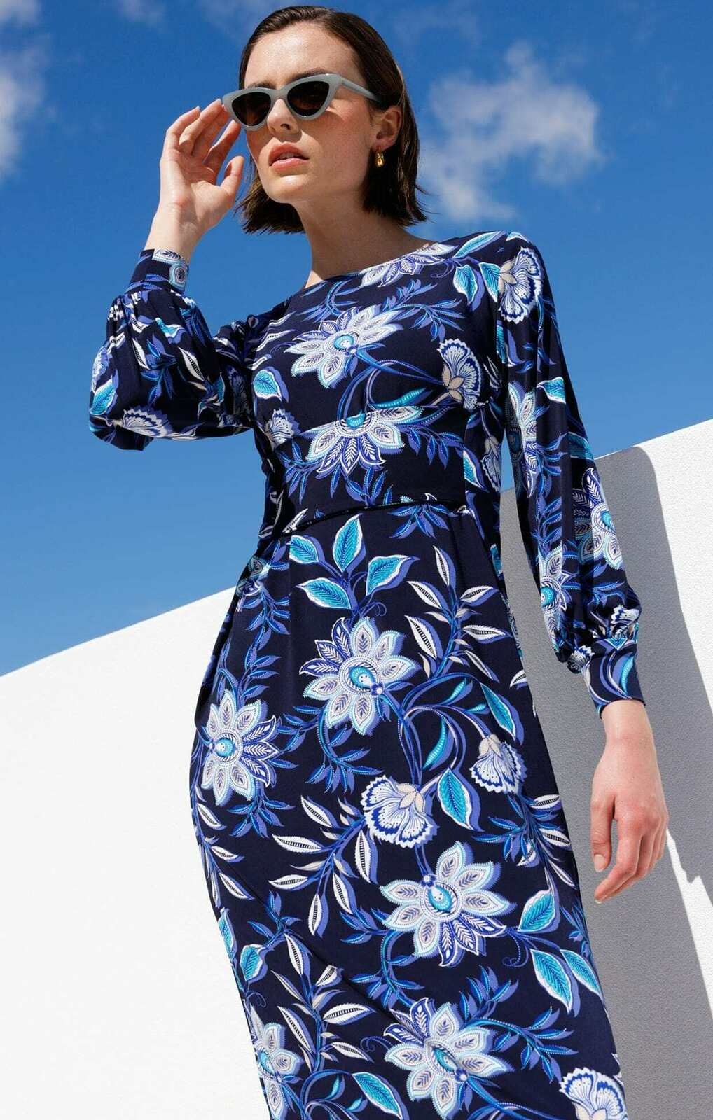 WILD FLOWER MAXI IN BLUE PAISLEY FLORAL Size 8