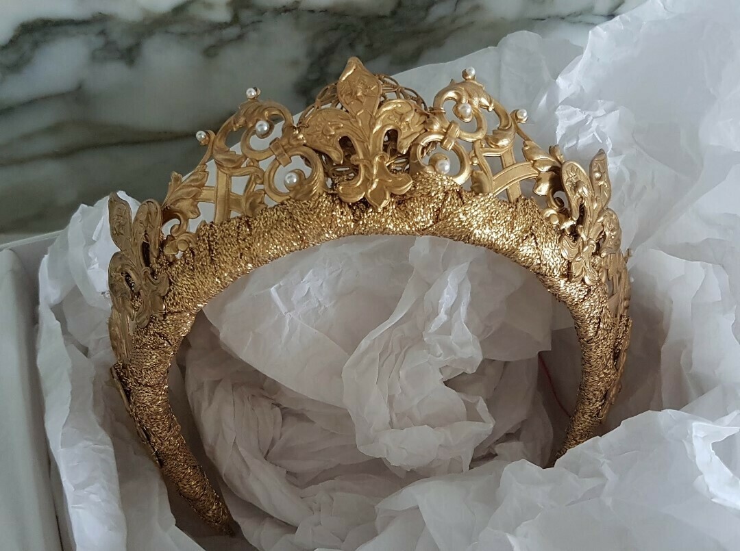 Gold Crown