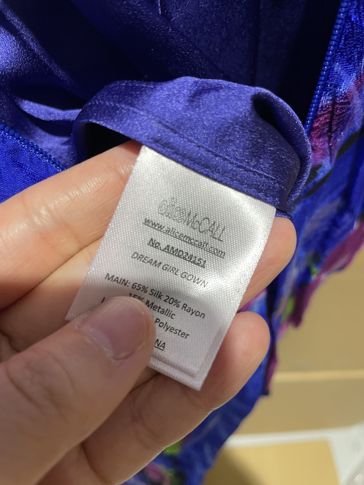 BNWT  ELECTRIC DREAM GIRL GOWN - SIZE 4 AU/0 US (RRP $590)