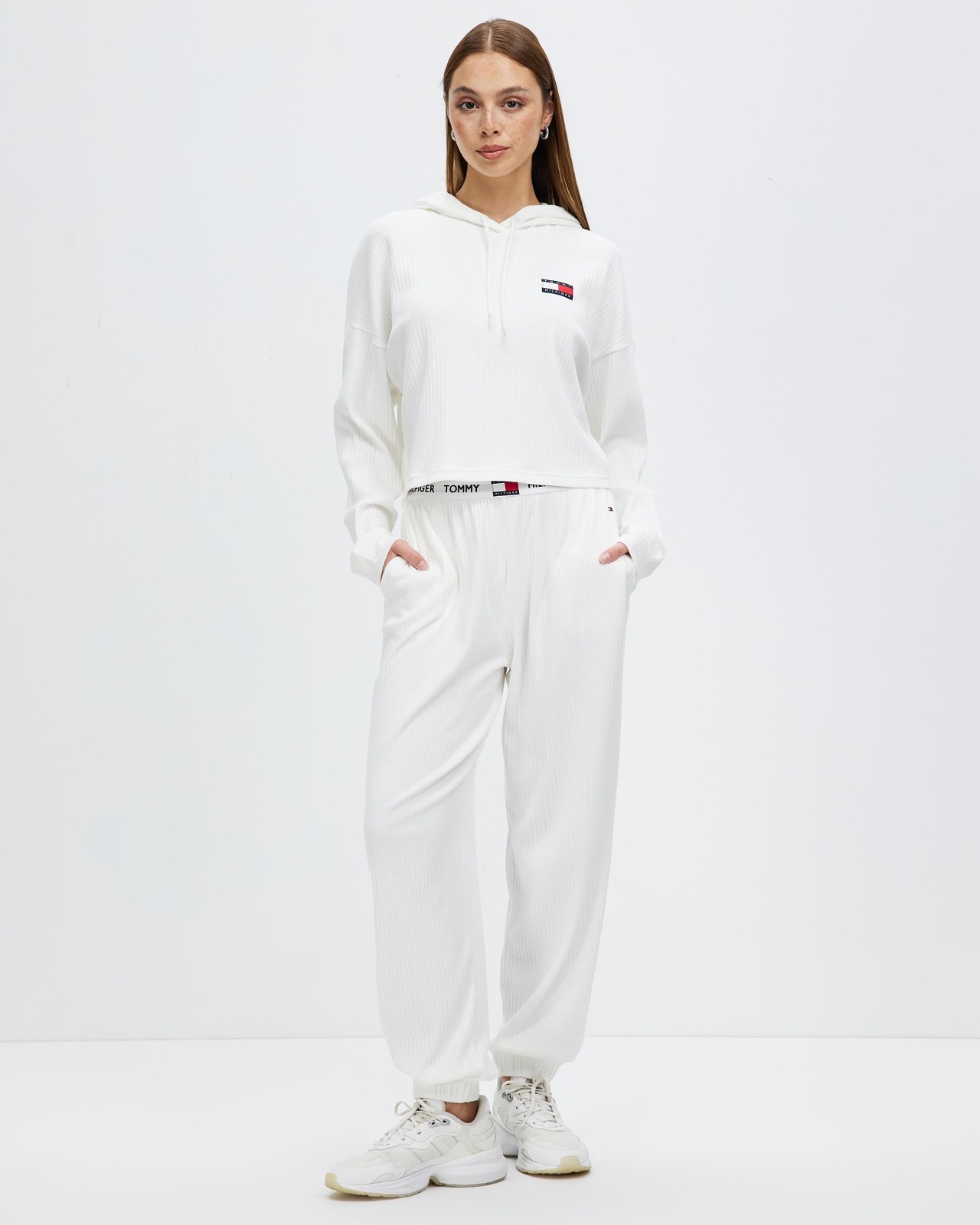 Tommy Hilfiger Cuffed Pants - AirRobe