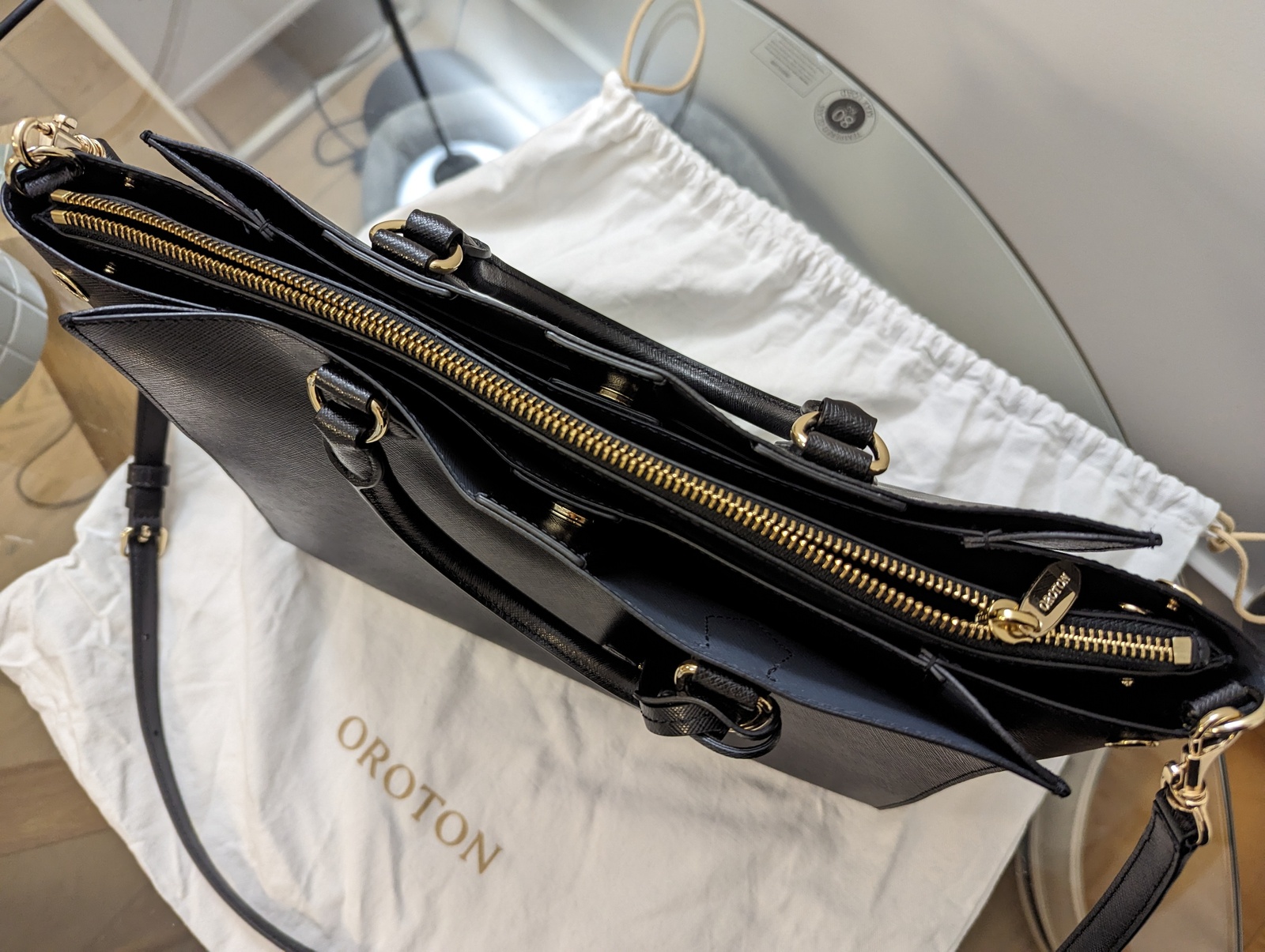 INEZ 13" ZIP AROUND WORKER TOTE Black AirRobe