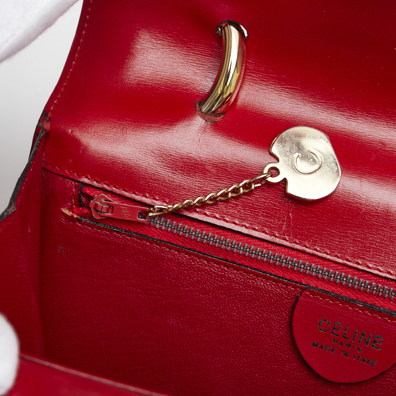 leather-top-handle-bag-airrobe