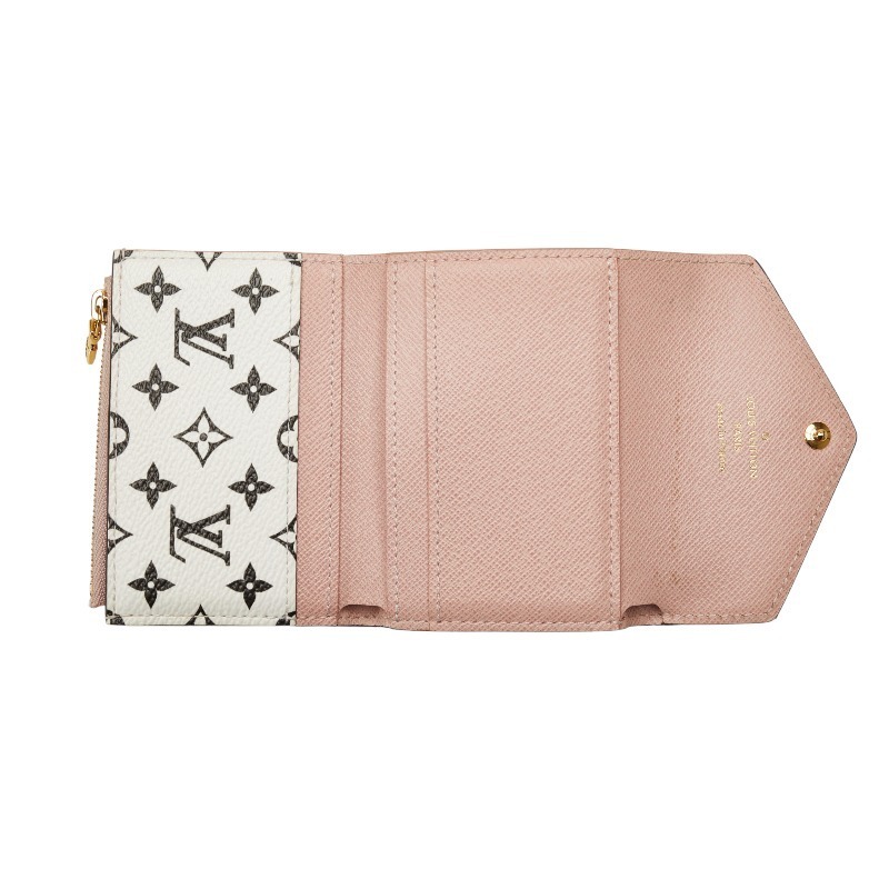 Giant Monogram Zoe Wallet AirRobe