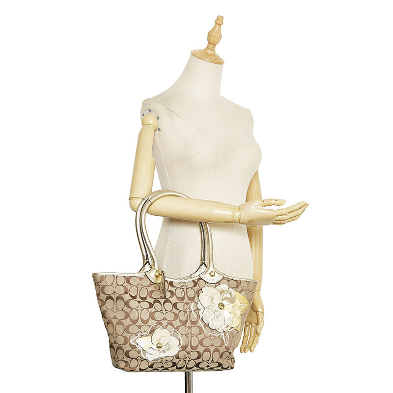 Coach Bleecker Signature Floral Tote Bag AirRobe