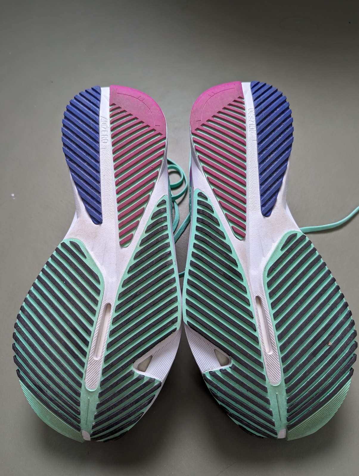 Adizero SL W - size US 7