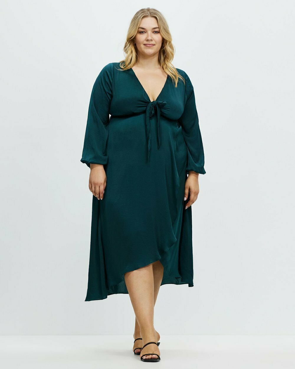 Atmos&Here Curvy NWT Green Silky Midi-Dress with Tie Detail Neckline & Flowy  Wrap Skirt - AirRobe