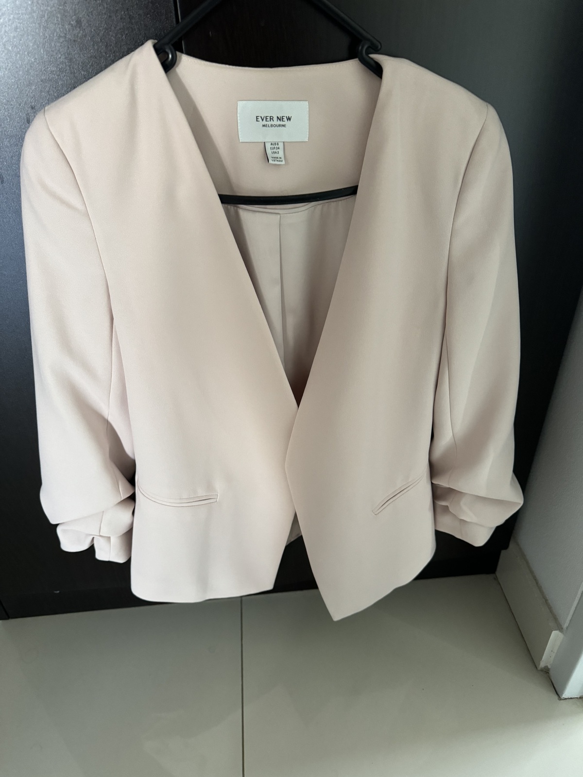 Brand new without tago