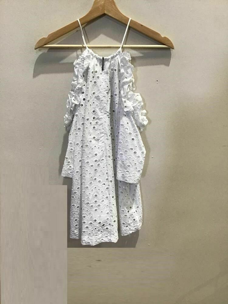 White Broderie Cold Shoulder Top Blouse NWT RRP$139