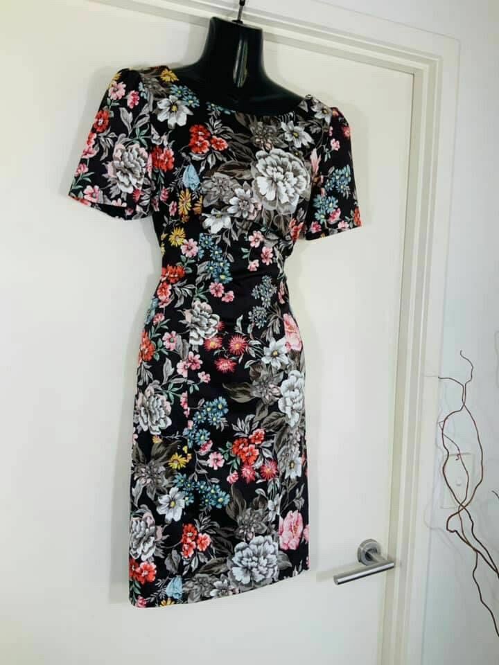 Winnifred Black Floral Office Shift Dress