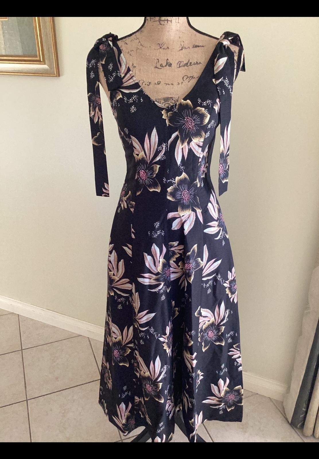 ‘Hibiscus’ Print Tie Dress’