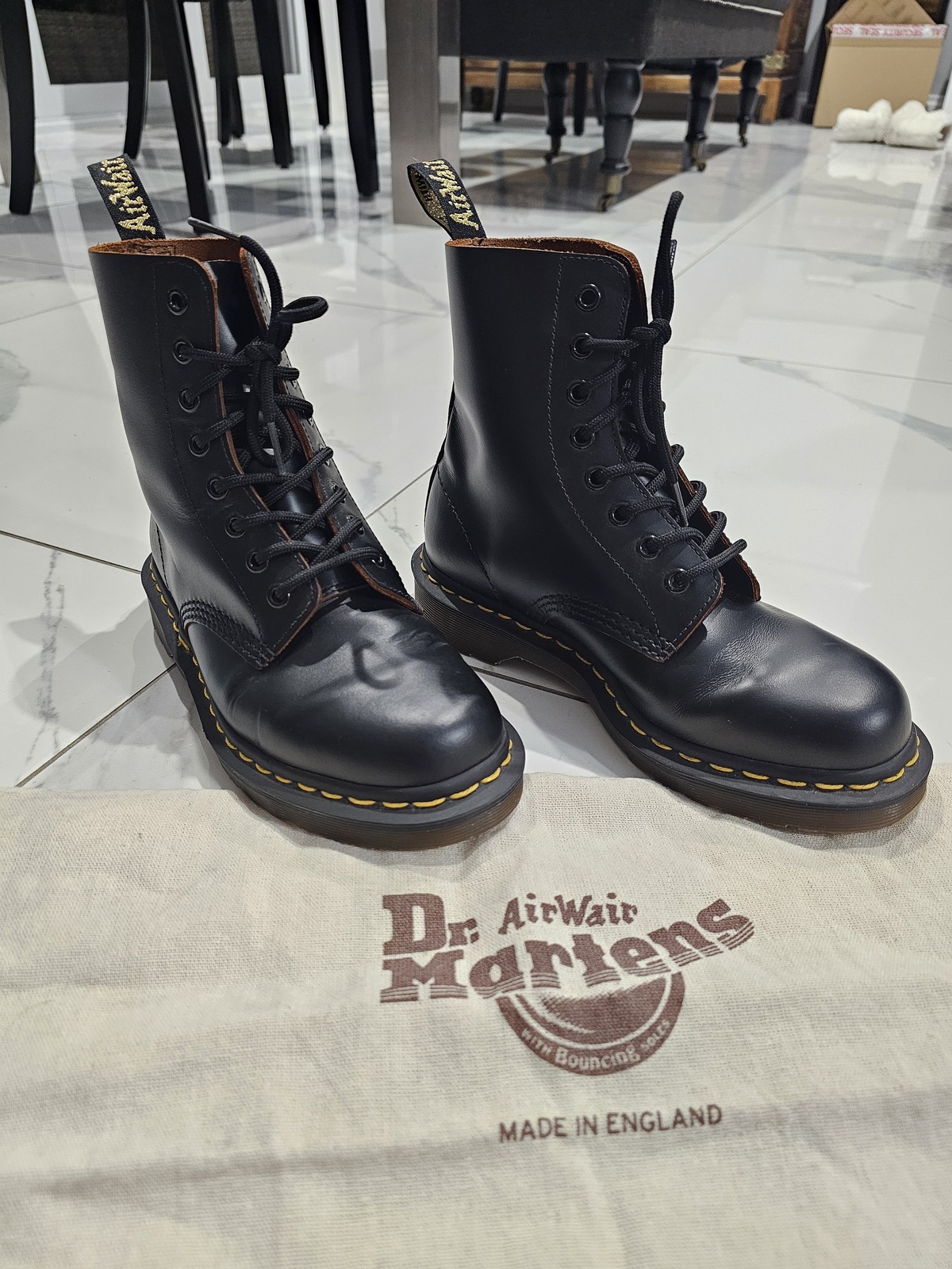 Dr Martens Vintage 1460 8-Eye Boots - Unisex - AirRobe