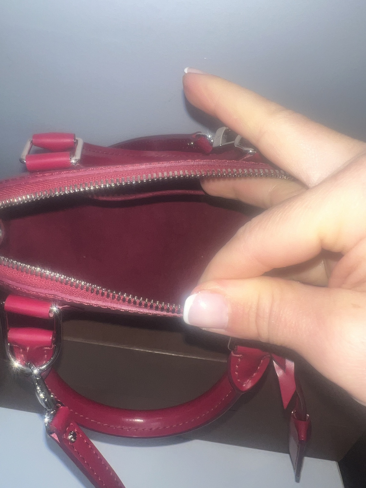 ALMA BB Fuscia pink - As New, no signs of wear