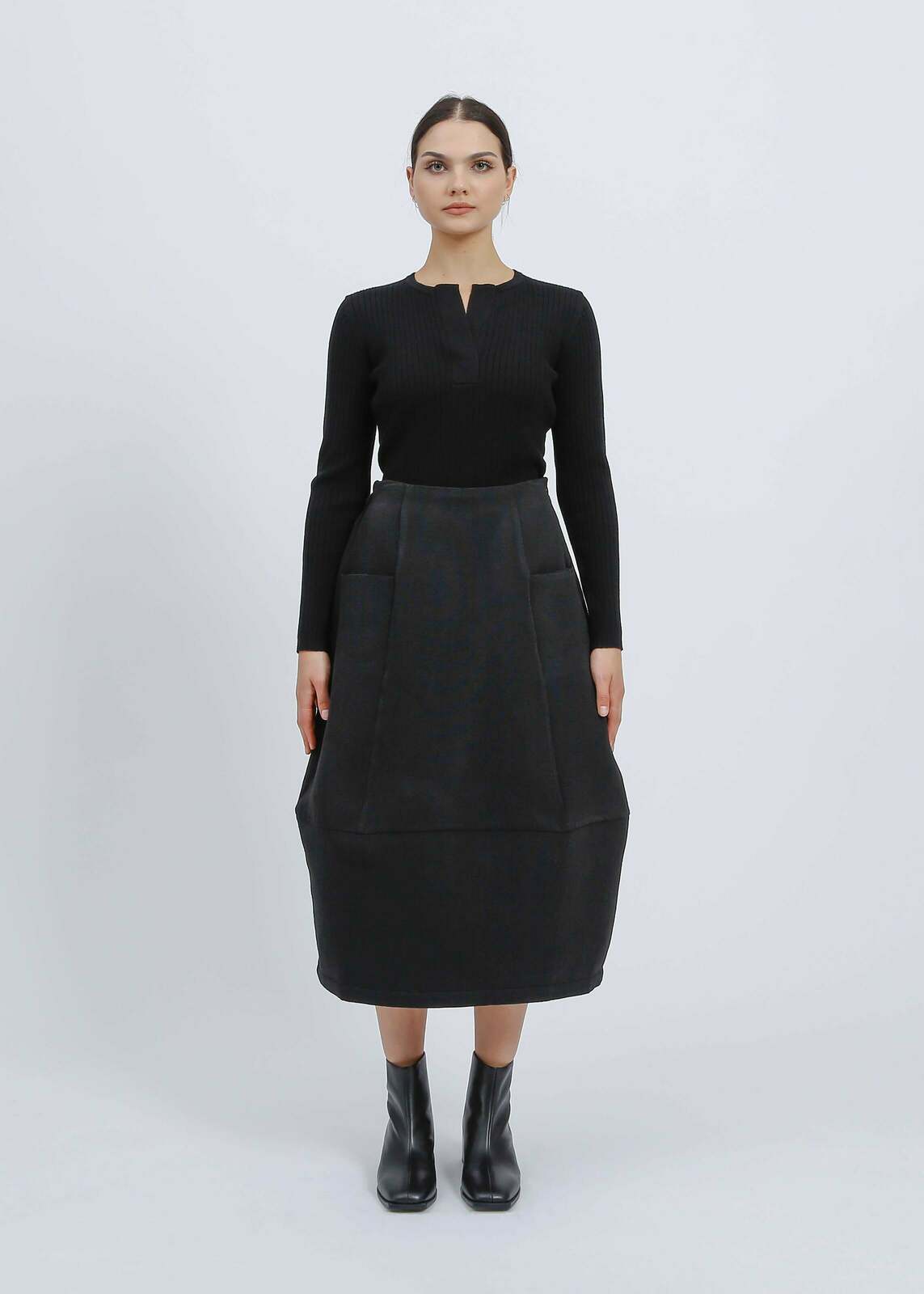 W22 | KAHLIA SKIRT / BLACK