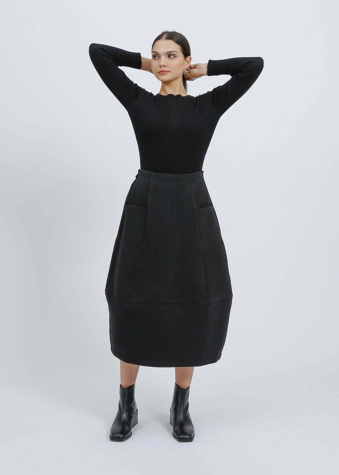 W22 | KAHLIA SKIRT / BLACK