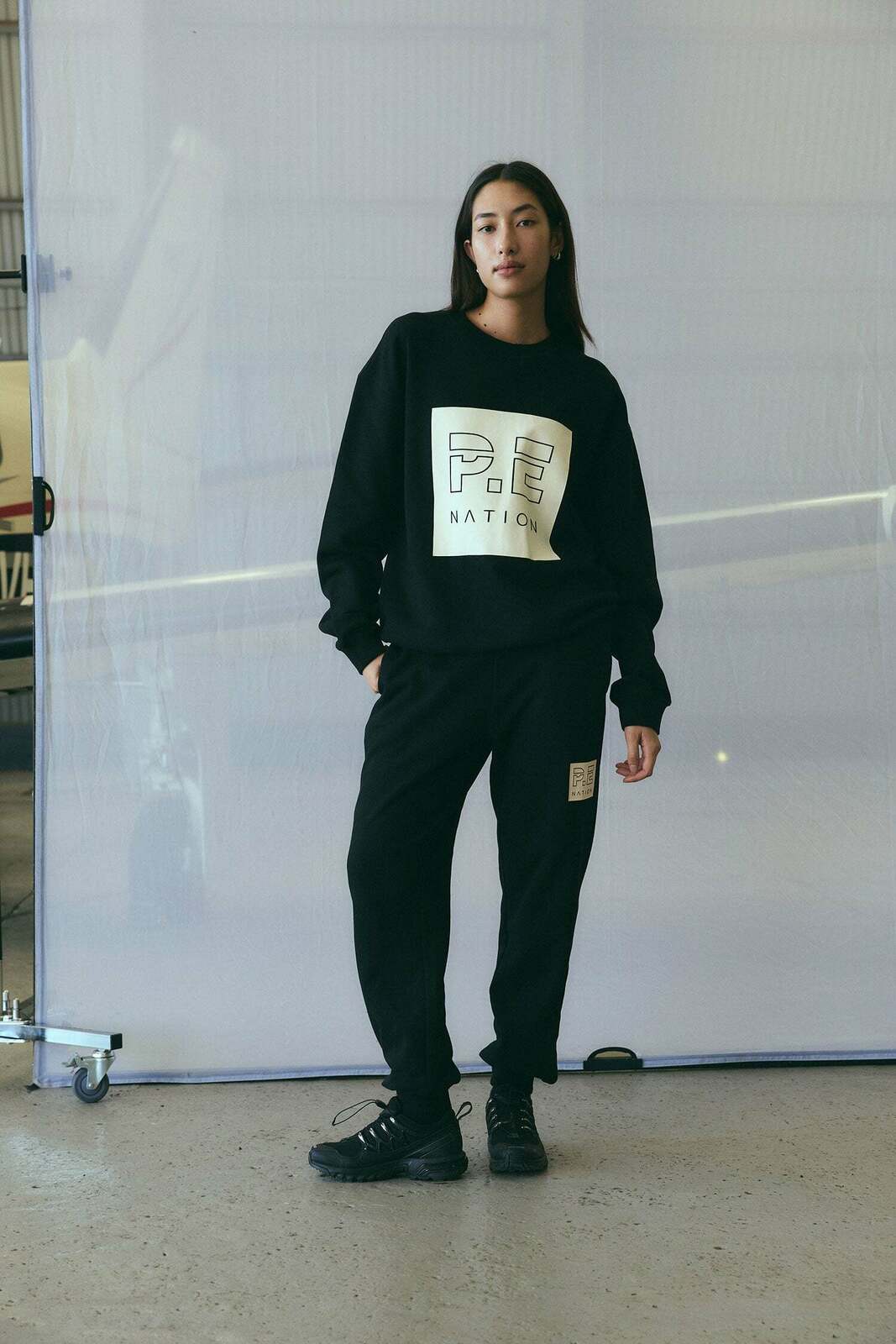 CUT SHOT SWEAT IN BLACK