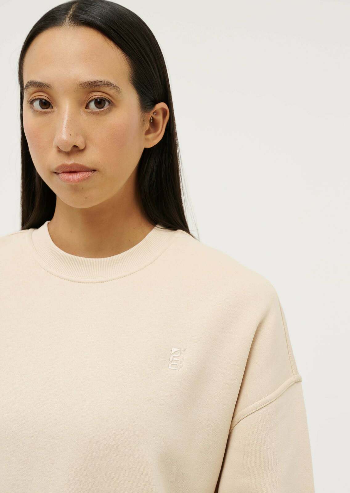 RECALIBRATE SWEAT IN PEARLED IVORY