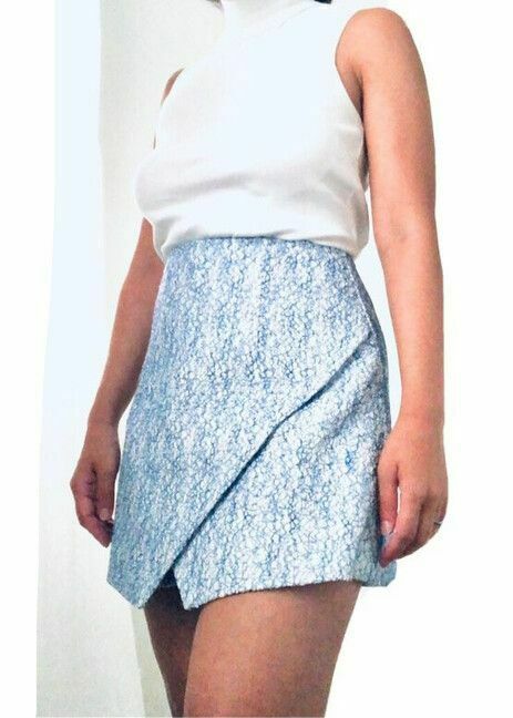 Java White Blue Textured Wrap Front Skort Shorts