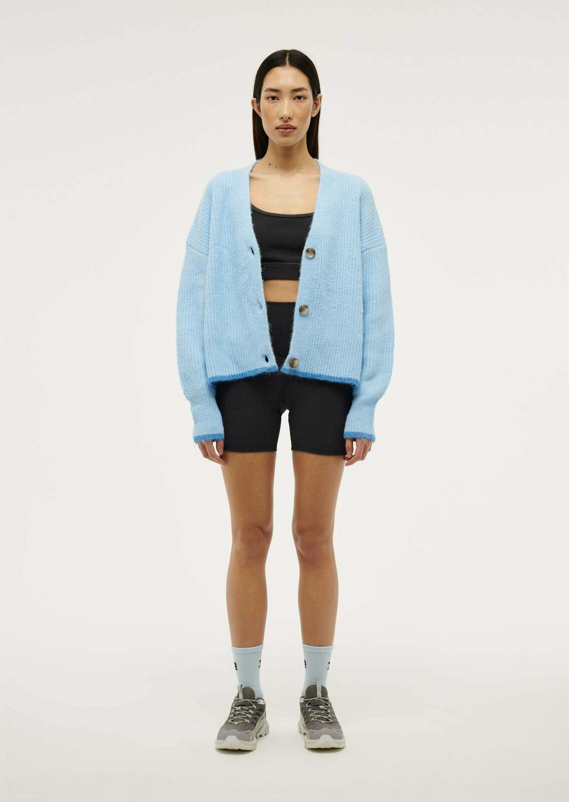 ILLUMINATE KNIT IN SKY BLUE