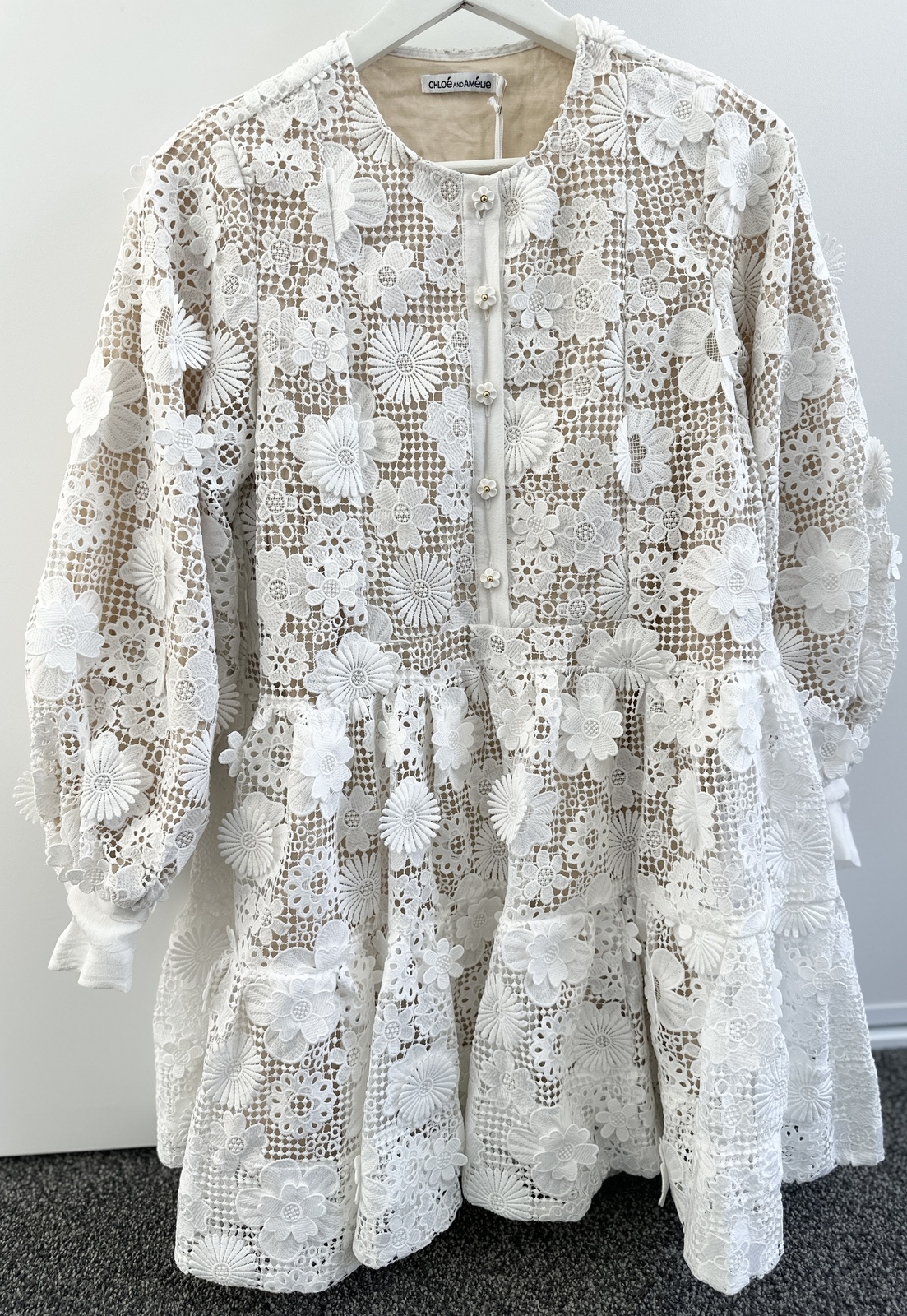 Chloe & Amelie Lace Dress - Size 6 brand new with tags - AirRobe