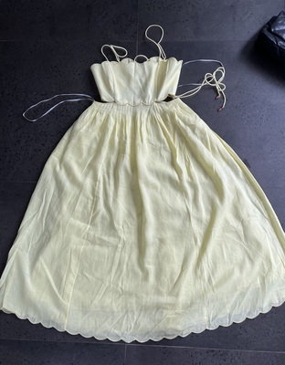 Zimmermann Halliday scallop midi dress 2 - AirRobe Zimmermann Halliday scallop midi dress 2 - AirRobe