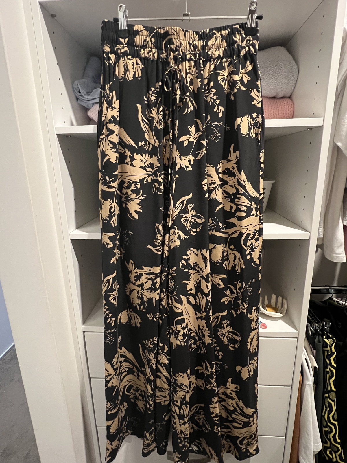 Shona Joy Dawn Relaxed Silk Pants